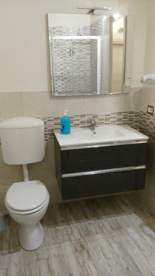 Sogni D'Arte Hotel Romagnano Sesia Екстериор снимка
