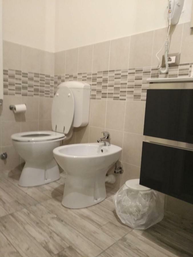 Sogni D'Arte Hotel Romagnano Sesia Екстериор снимка