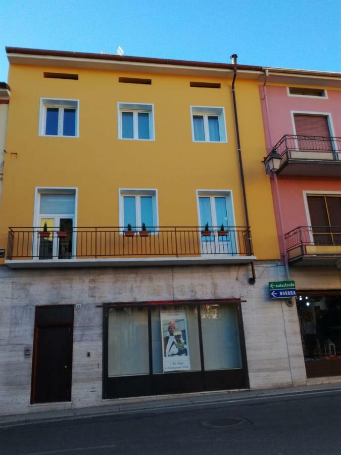 Sogni D'Arte Hotel Romagnano Sesia Екстериор снимка