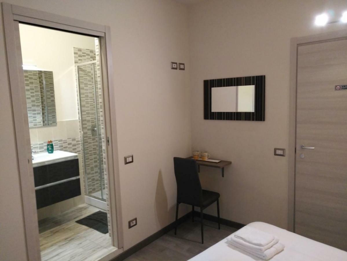 Sogni D'Arte Hotel Romagnano Sesia Екстериор снимка