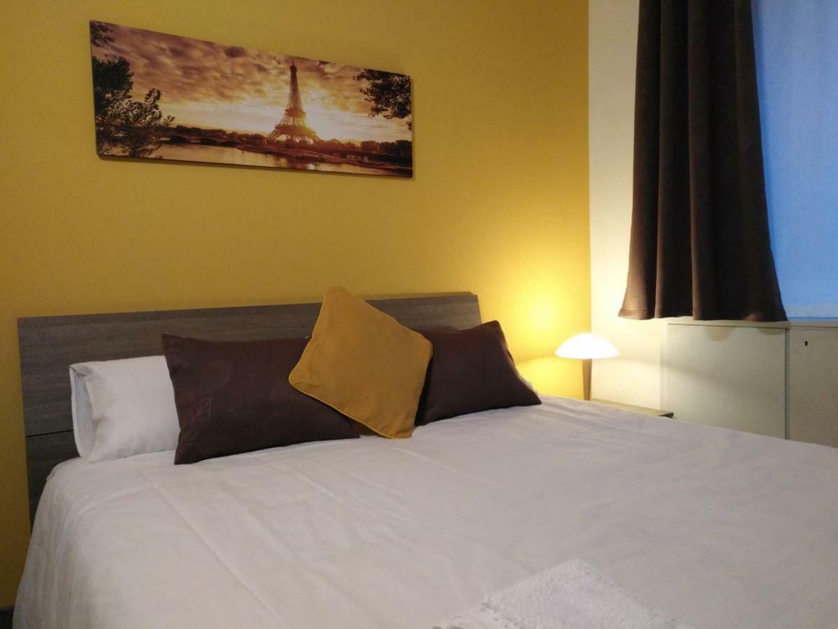 Sogni D'Arte Hotel Romagnano Sesia Екстериор снимка