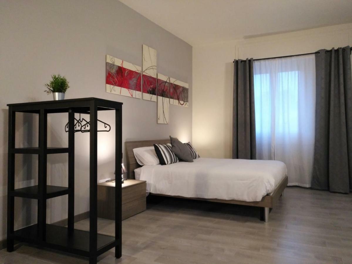Sogni D'Arte Hotel Romagnano Sesia Екстериор снимка